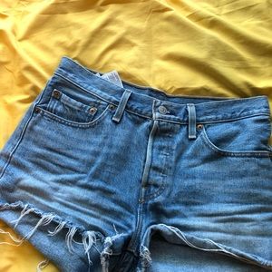 vintage cutoff levi’s 501 shorts